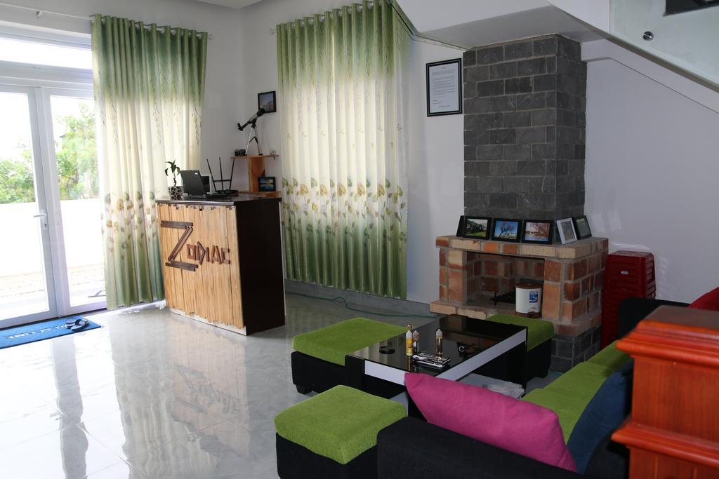 Отель Zodiac House Далат Экстерьер фото